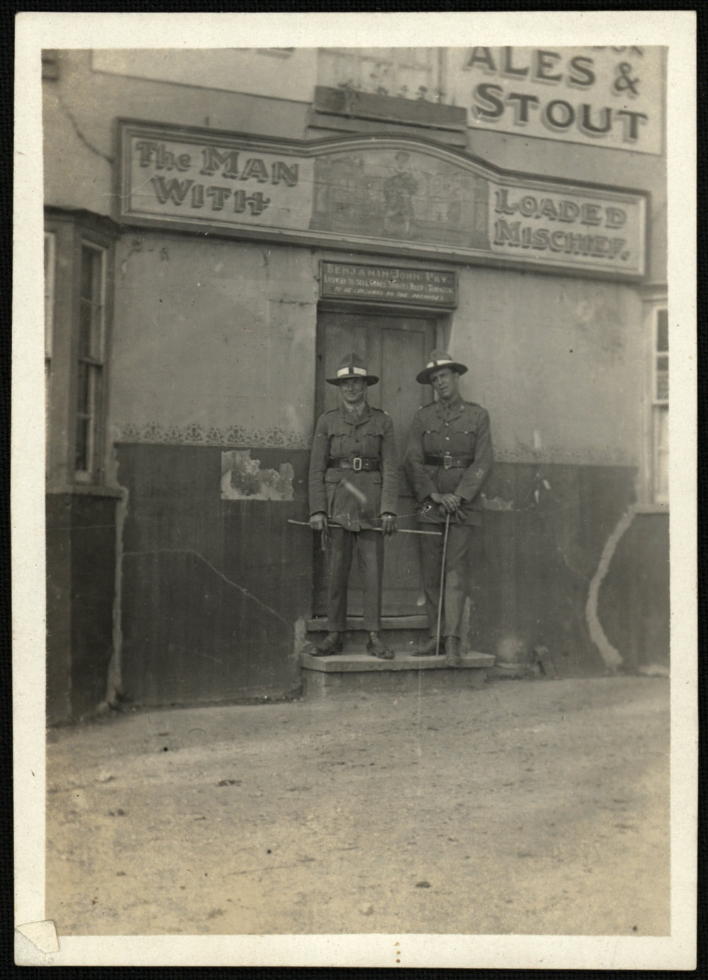 WWI Photograph Album - England [loose photo]