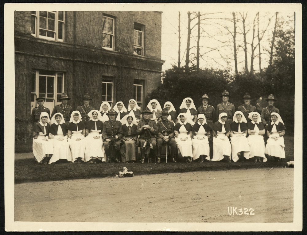 WWI Photograph Album - Medical Staff &amp; Nurses: Egypt and England [loose photo]