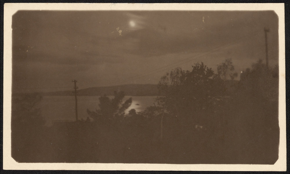 WWI Photograph Album - New Zealand Nurses &amp; Medical Staff [loose photo]