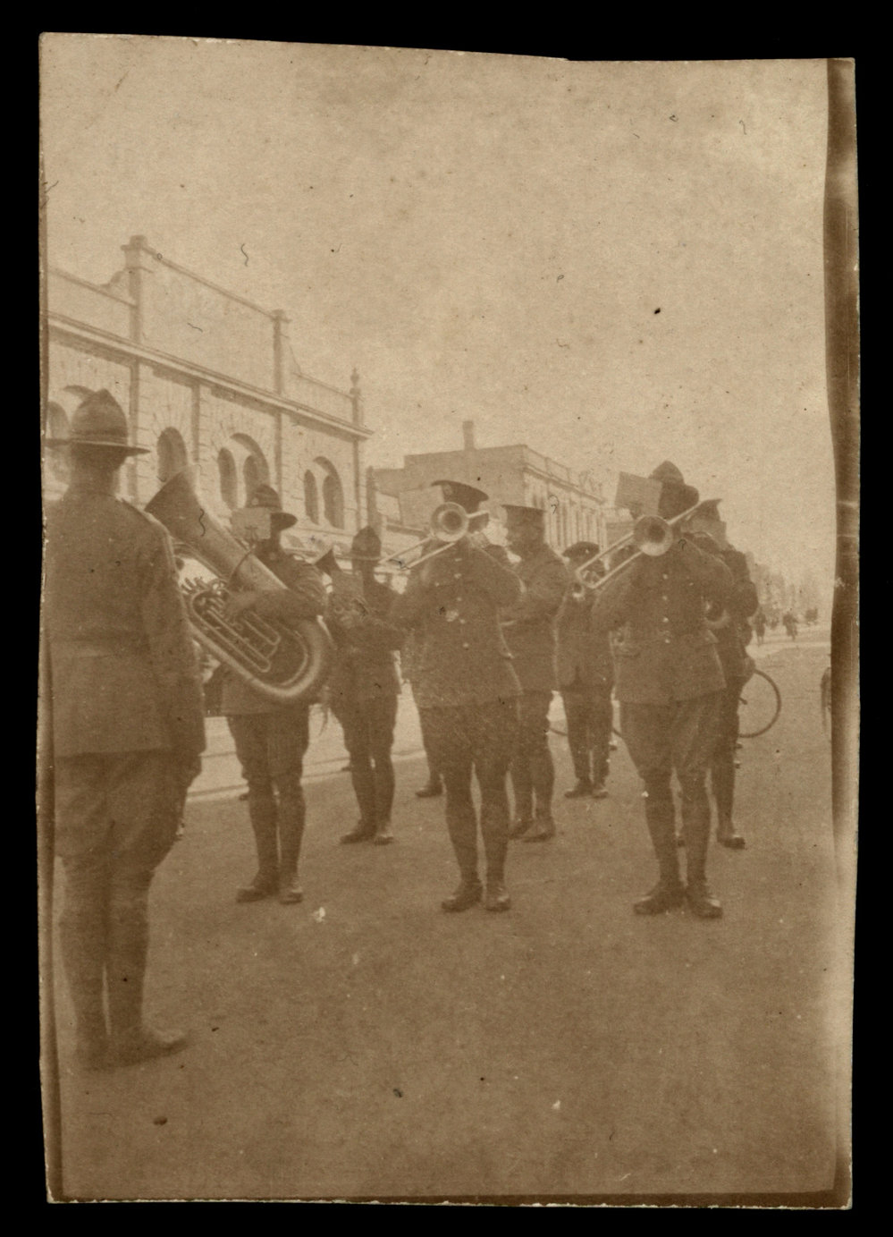 WWI Photograph Album - England [loose photo]