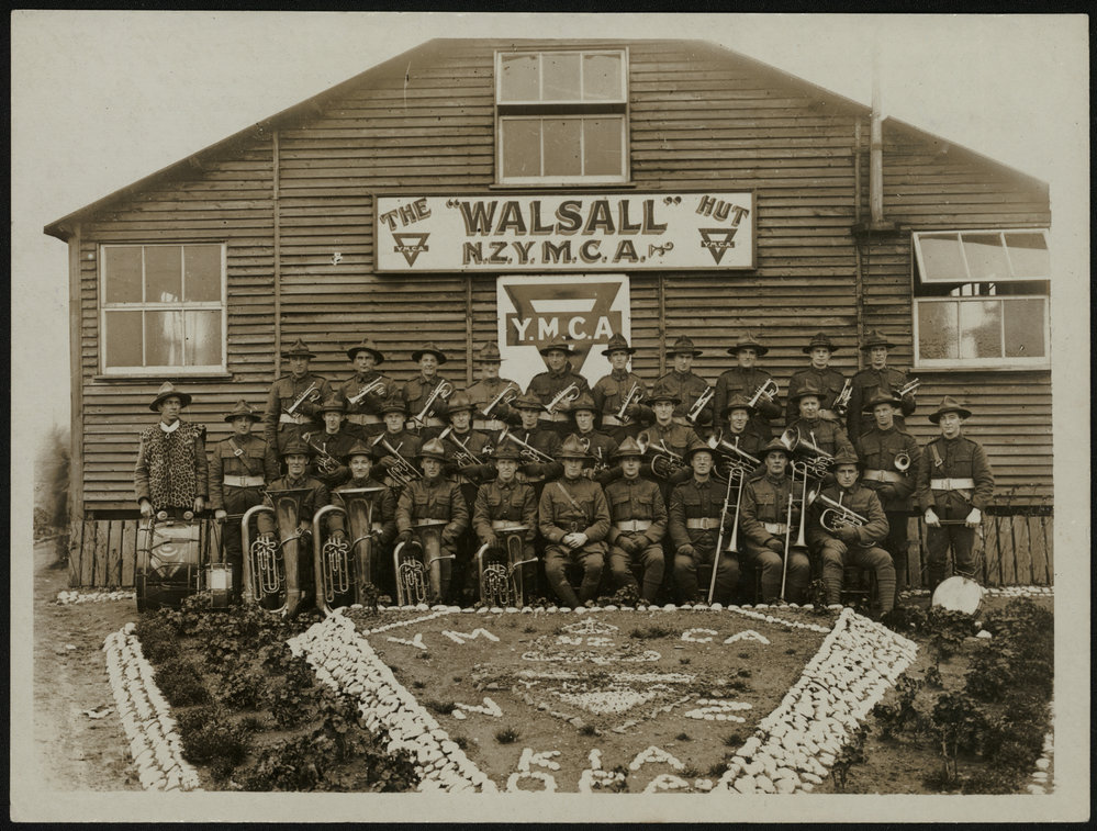 WWI Photograph Album - England [loose photo]