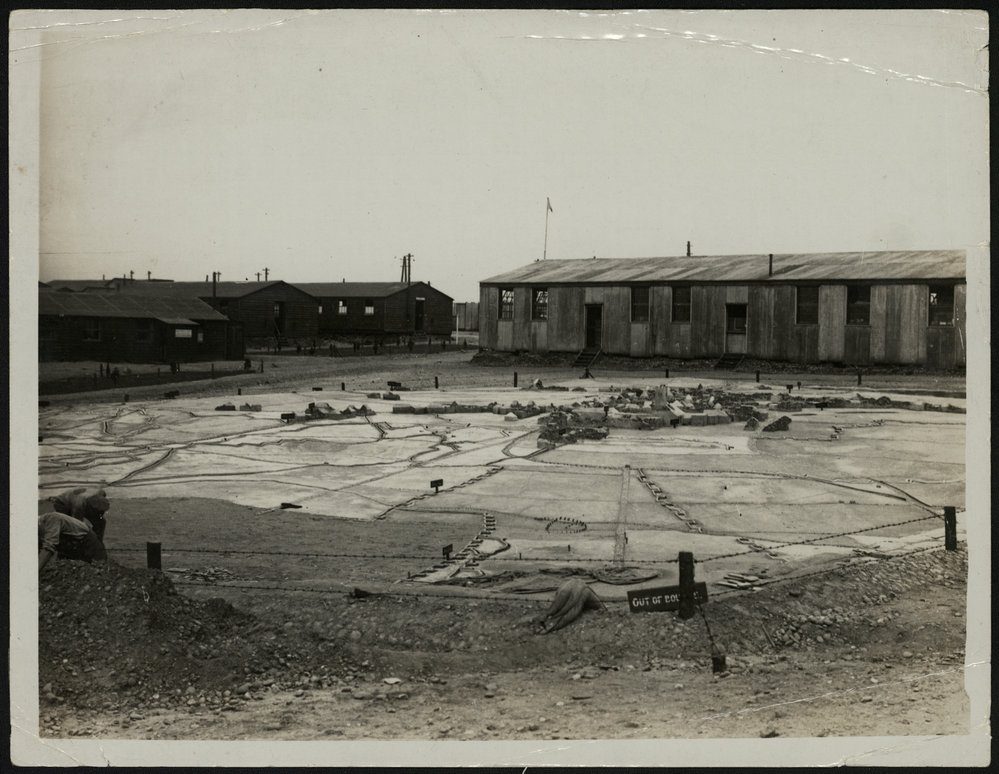 WWI Photograph Album - England [loose photo]