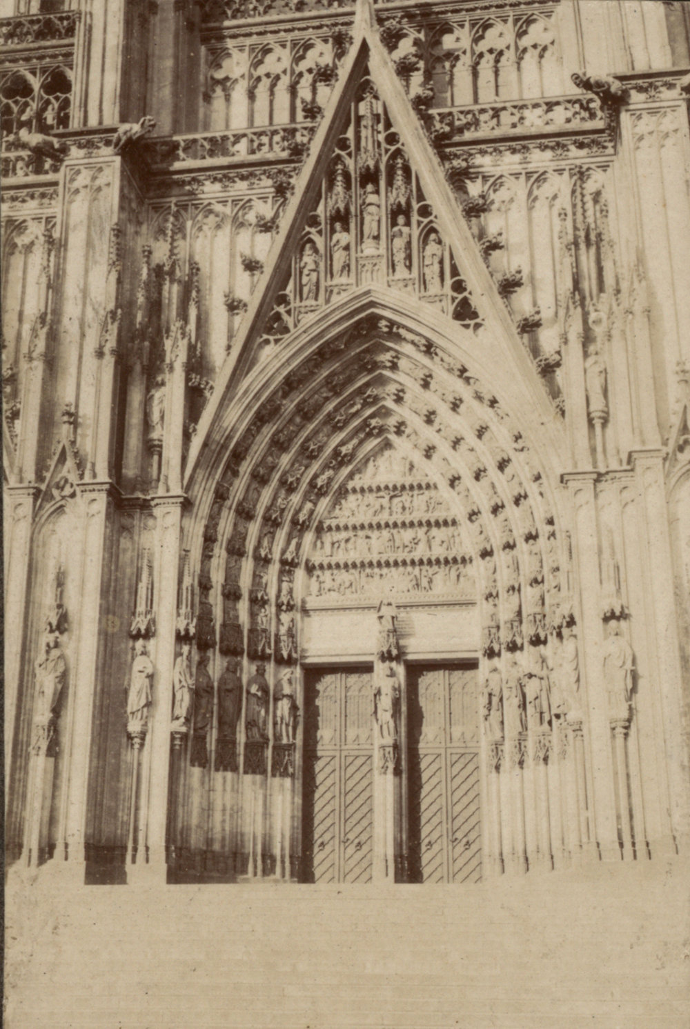 Photo from page 01 of album WW1 Photograph album of Charles Louis Armitage