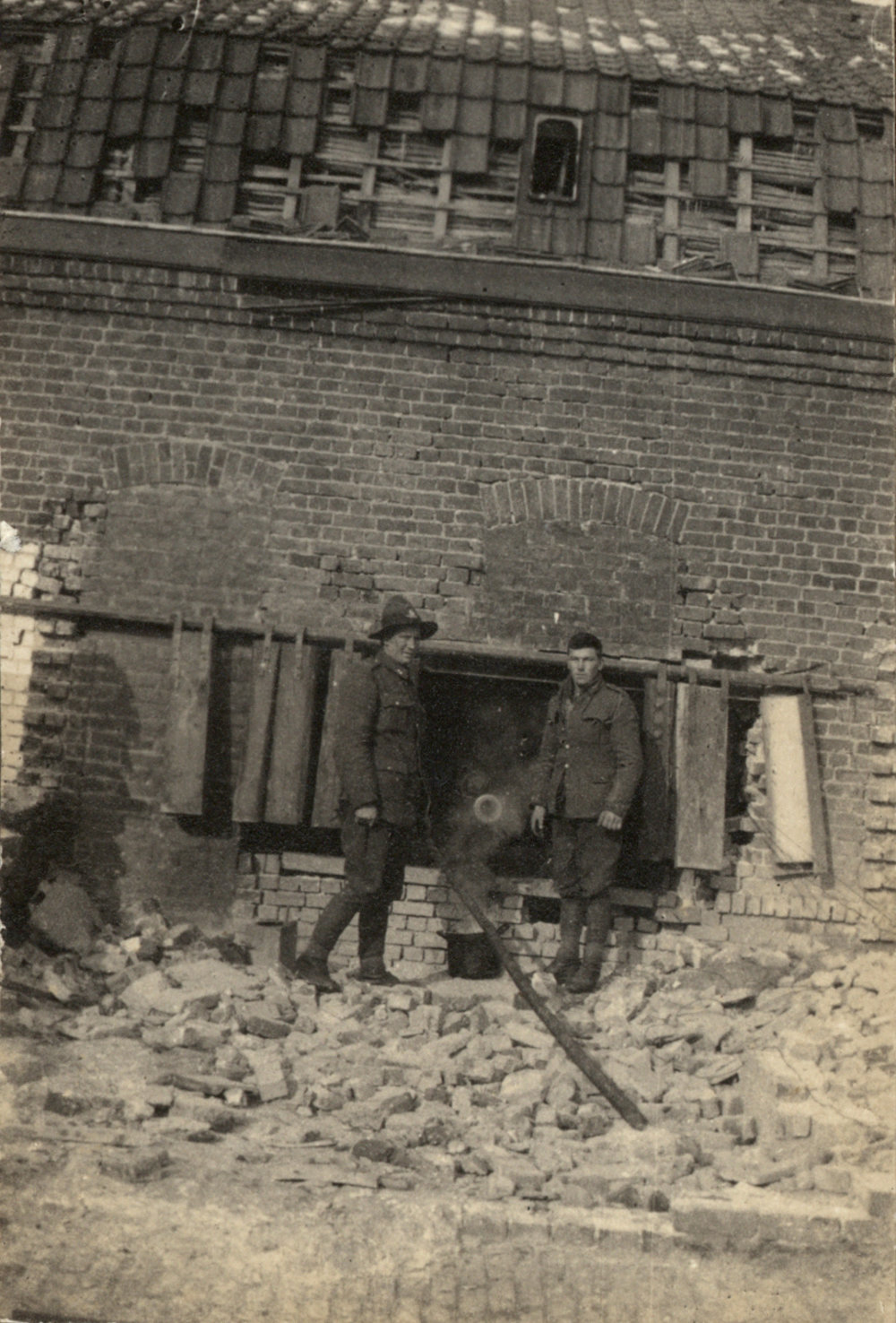 Photo from page 05 of album WW1 Photograph album of Charles Louis Armitage