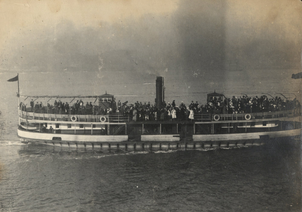 Photo from page 10 of album WW1 Photograph album of Charles Louis Armitage