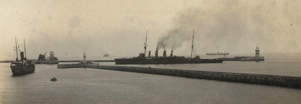 Photo from page 12 of album WWI Photograph Album of Francis William Randell