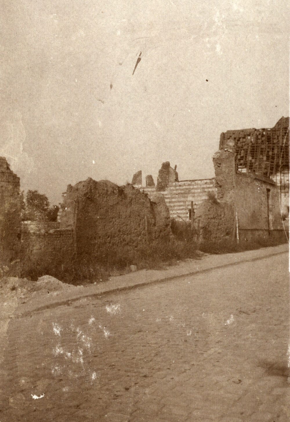 Photo from page 05 of album Photograph Album - Western Front and Post WWI