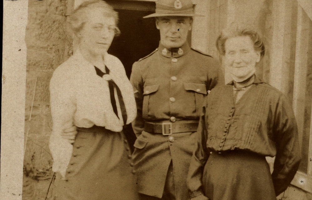 Photo from page 03 of album WWI Photograph Album - England