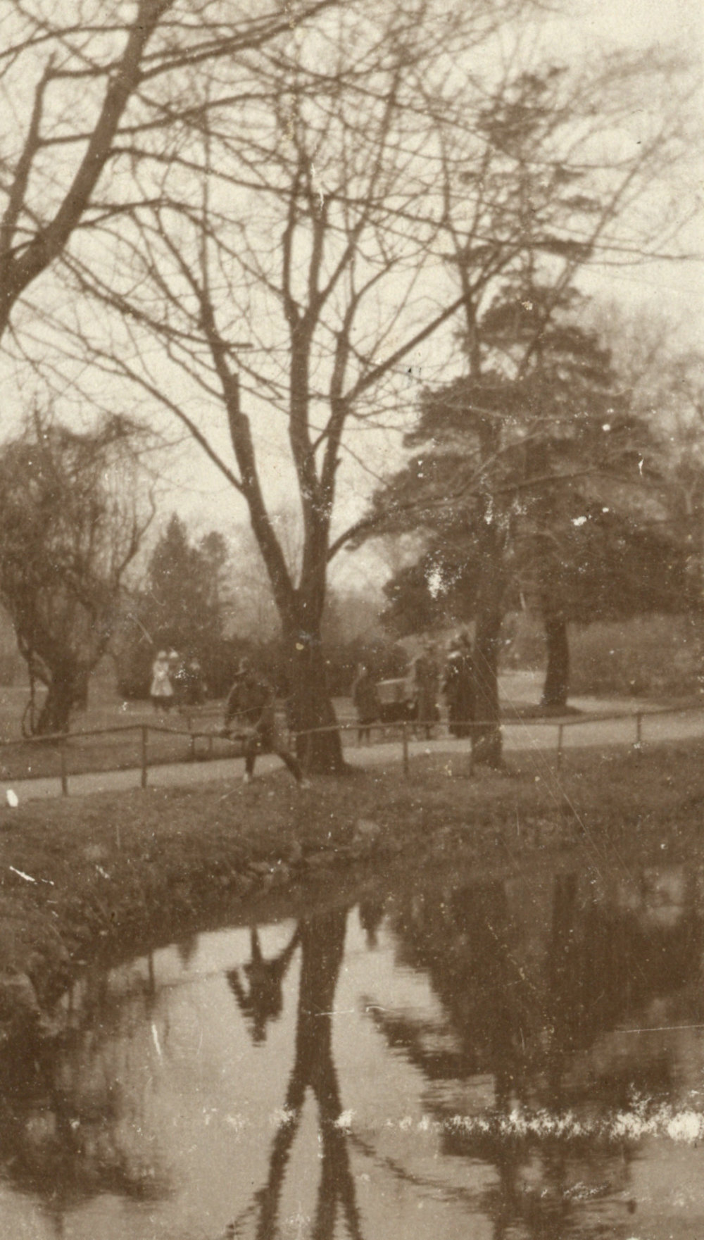 Photo from page 06 of album WWI Photograph Album - United Kingdom and Europe - Post WWI