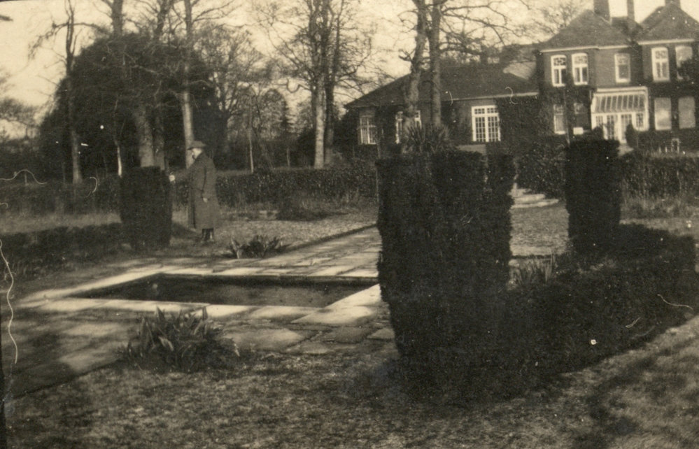 Photo from page 07 of album WWI Photograph Album - United Kingdom and Europe - Post WWI