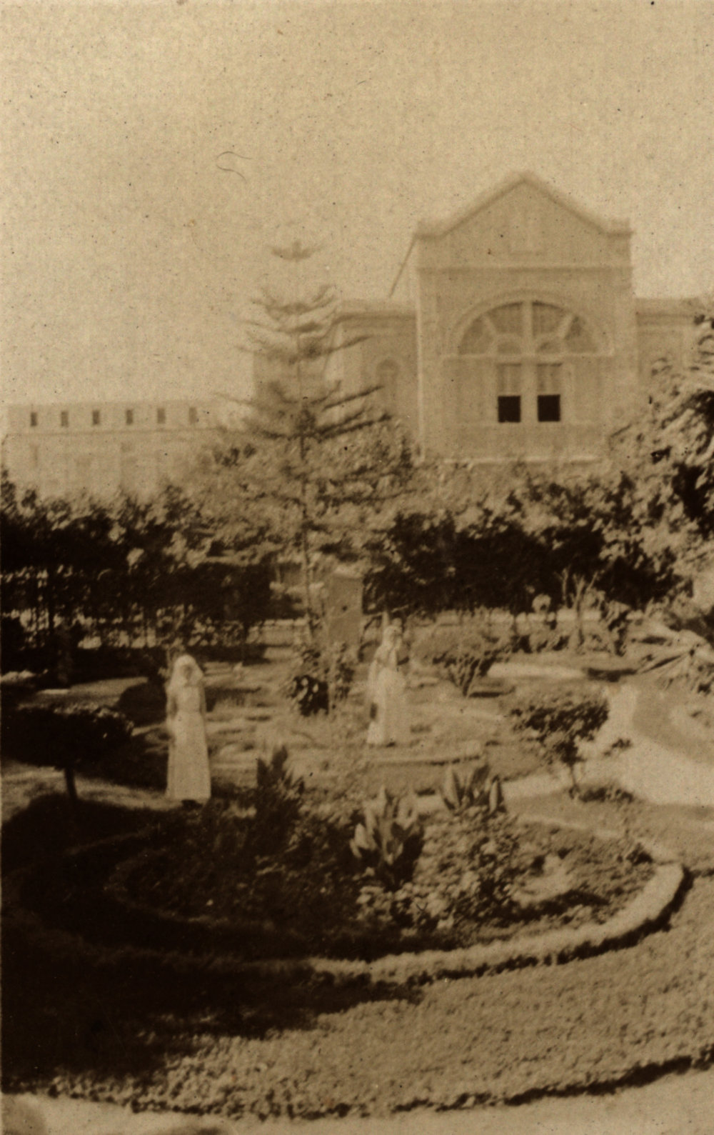 Photo from page 09 of album WWI Photograph Album- Nurses and Medical Services in Egypt and Gallipoli.