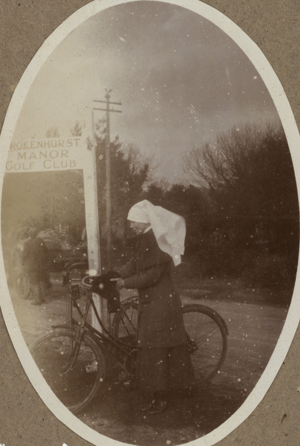Photo from page 17 of album WWI Photograph Album- Nurses and Medical Services in England.