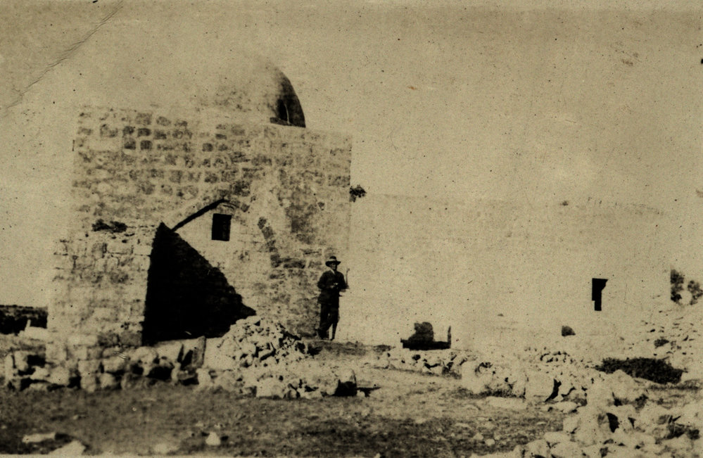 Photo from page 11 of album WWI Photograph Album- Featherston (NZ), Egypt, Gallipoli &amp; Sinai and Palestine.