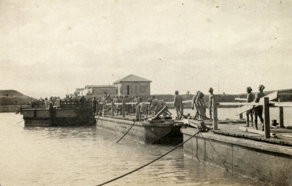 Photo from page 19 of album WWI Photograph Album- Egypt and Gallipoli.