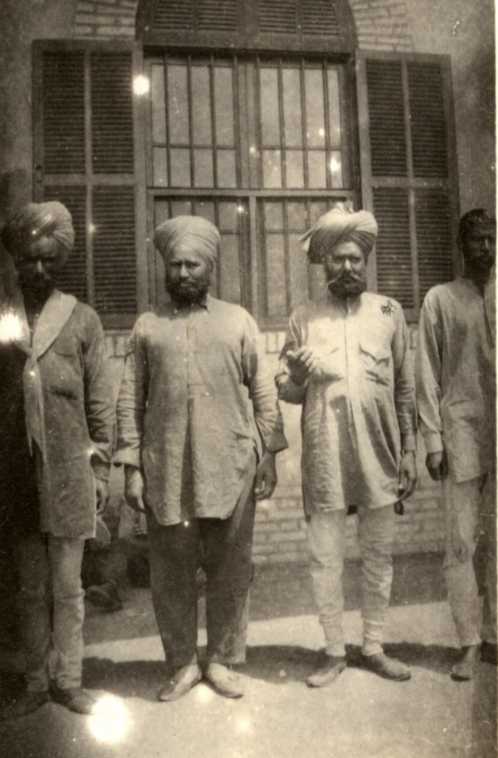 Photo from page 31 of album WWI Photograph Album- England, Egypt, Gallipoli and Western Front.