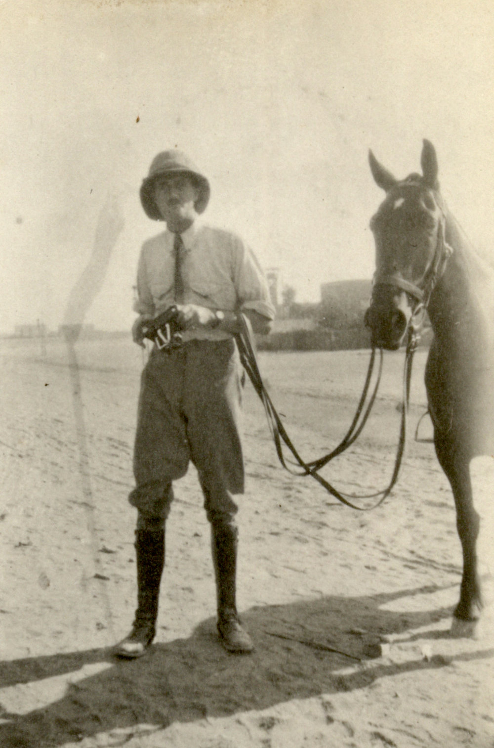 Photo from page 33 of album WWI Photograph Album- England, Egypt, Gallipoli and Western Front.