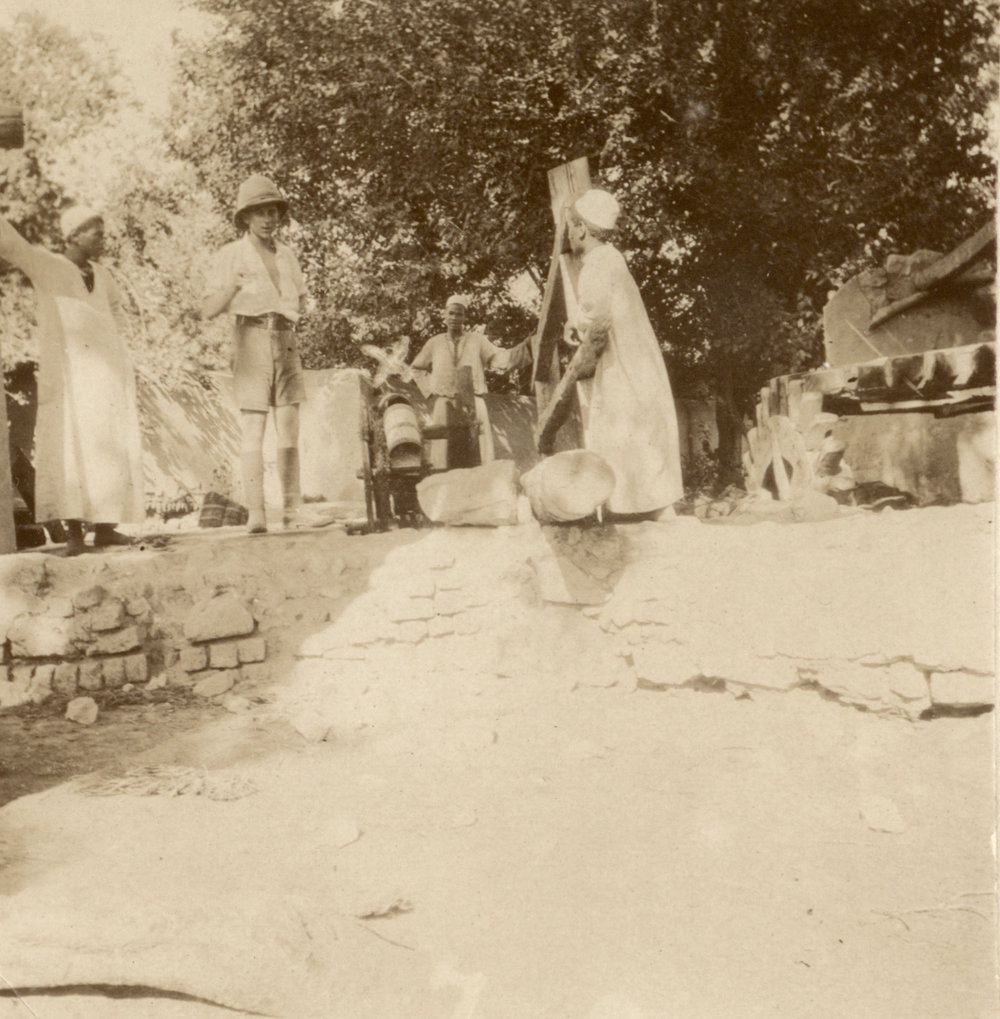 Photo from page 38 of album WWI Photograph Album- England, Egypt, Gallipoli and Western Front.