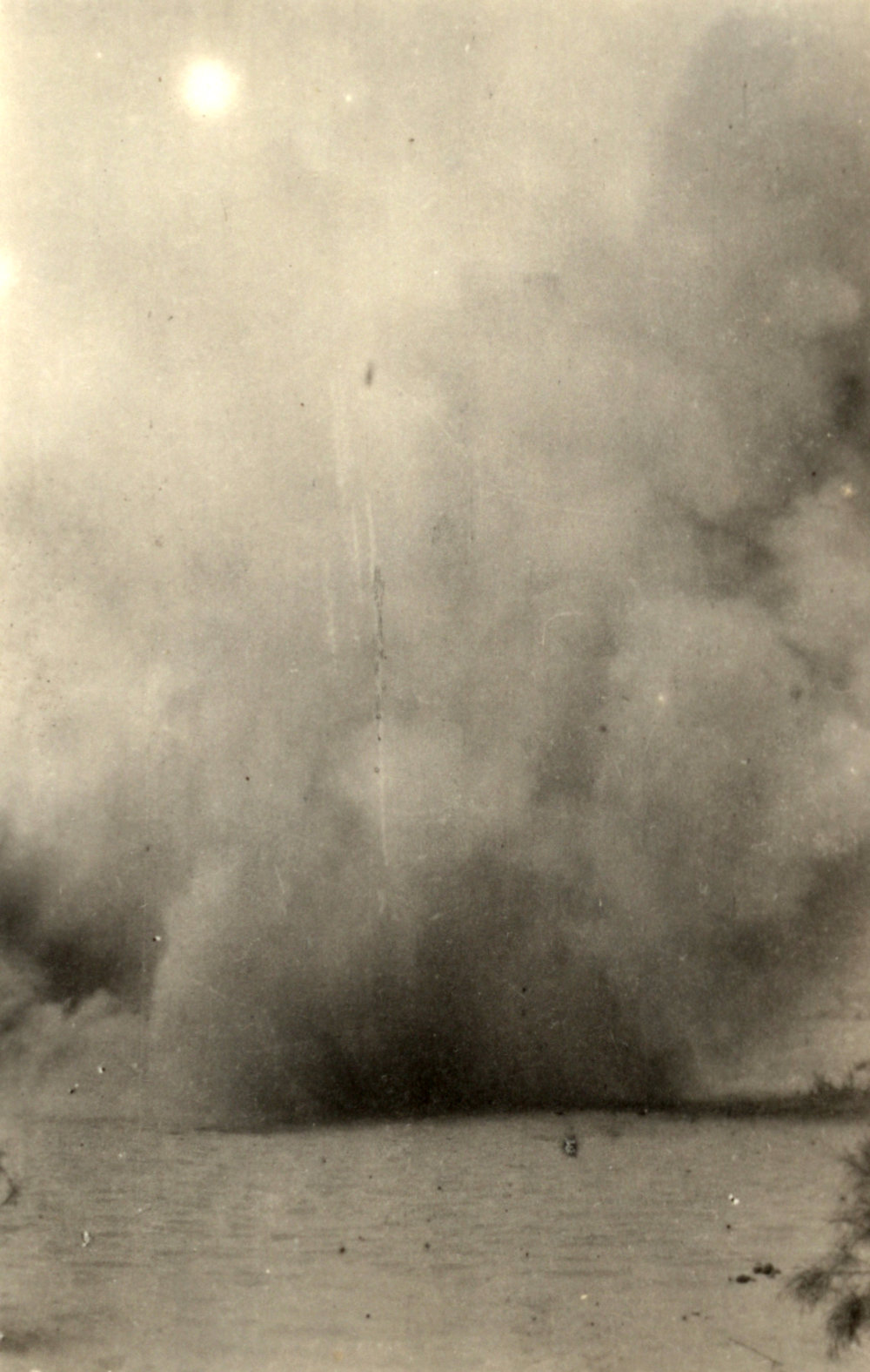 Photo from page 41 of album WWI Photograph Album- England, Egypt, Gallipoli and Western Front.