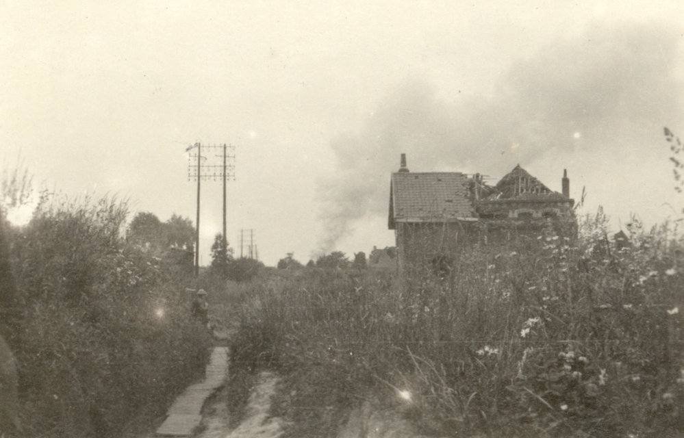 Photo from page 72 of album WWI Photograph Album- England, Egypt, Gallipoli and Western Front.