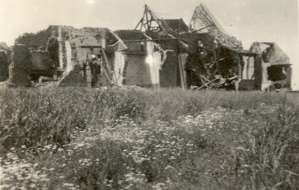 Photo from page 73 of album WWI Photograph Album- England, Egypt, Gallipoli and Western Front.