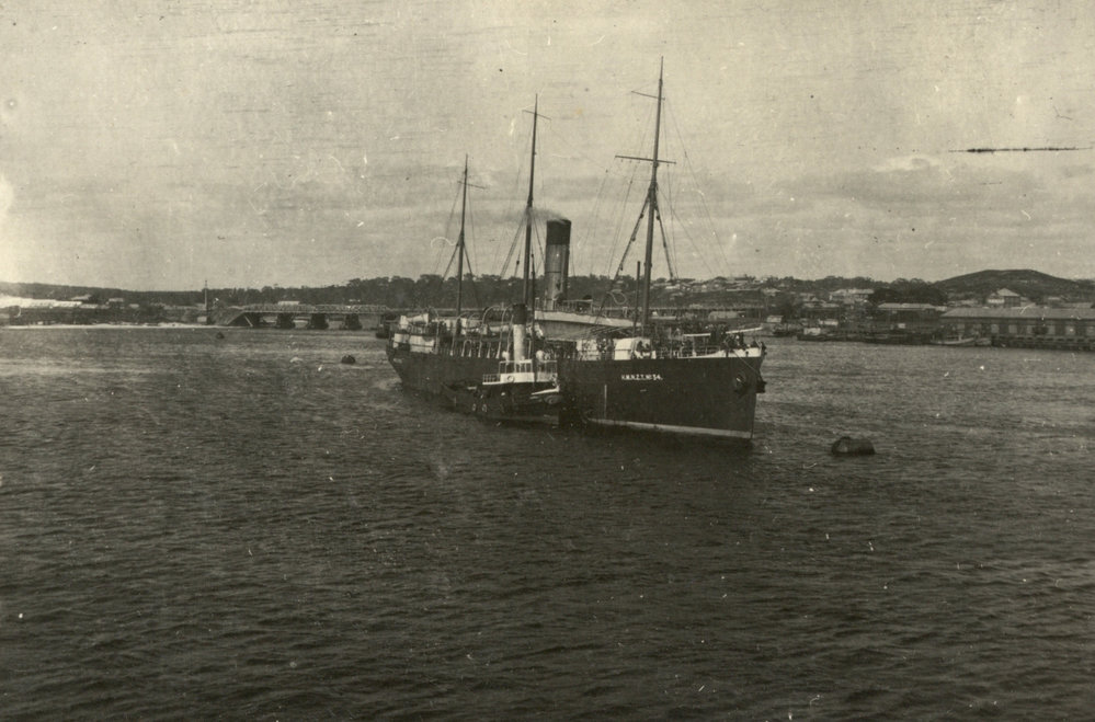 Photo from page 07 of album WWI Photograph Album- Egypt, England &amp; Western Front