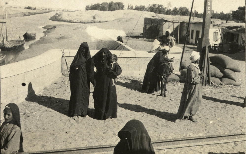 Photo from page 09 of album WWI Photograph Album- Egypt, England &amp; Western Front