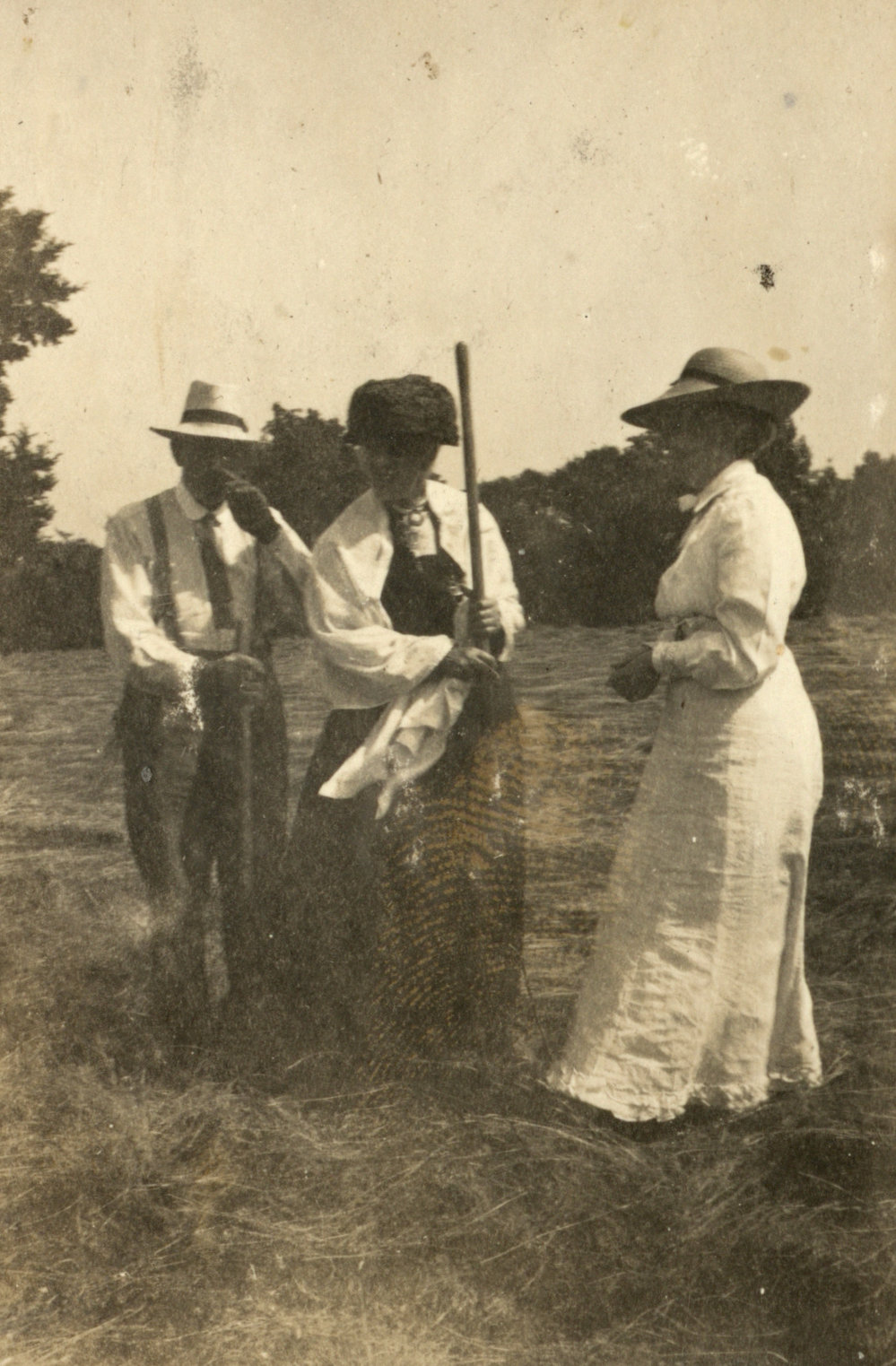 Photo from page 20 of album WWI Photograph Album- Egypt, England &amp; Western Front