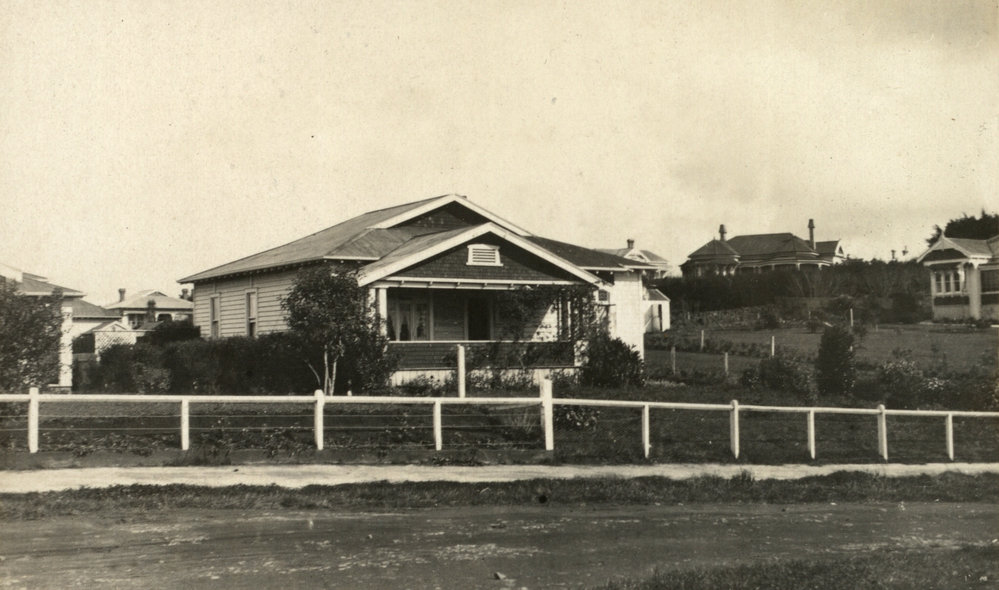 Photo from page 27 of album WWI Photograph Album- Egypt, England &amp; Western Front