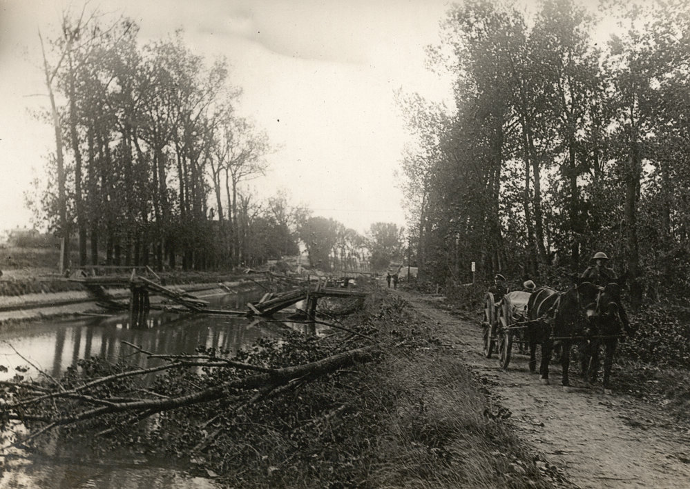 Photo from page 25 of album WWI Photograph Album- Egypt, Gallipoli, Palestine, France &amp; England