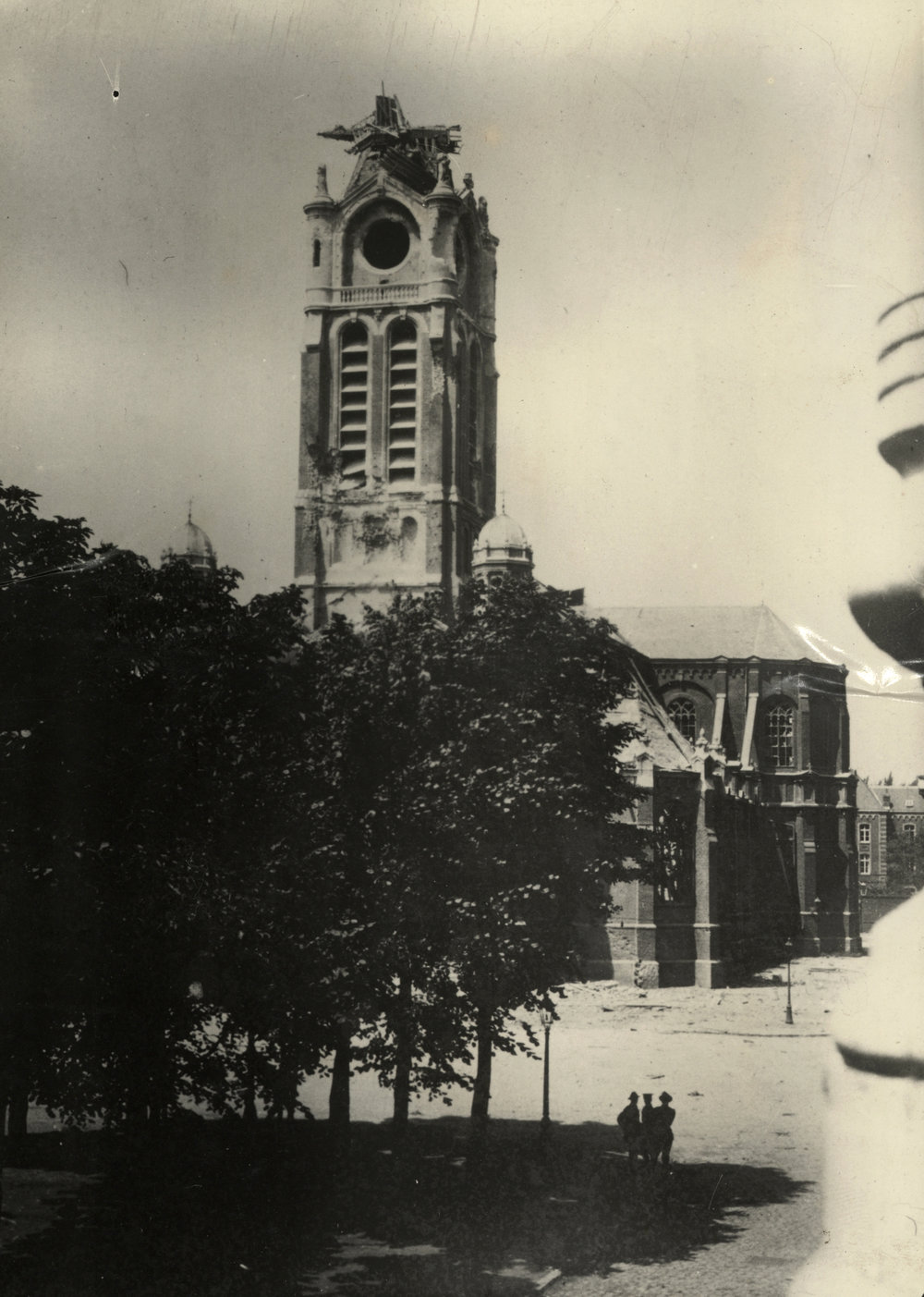 Photo from page 04 of album WWI Photograph Album- France, Belgium and England