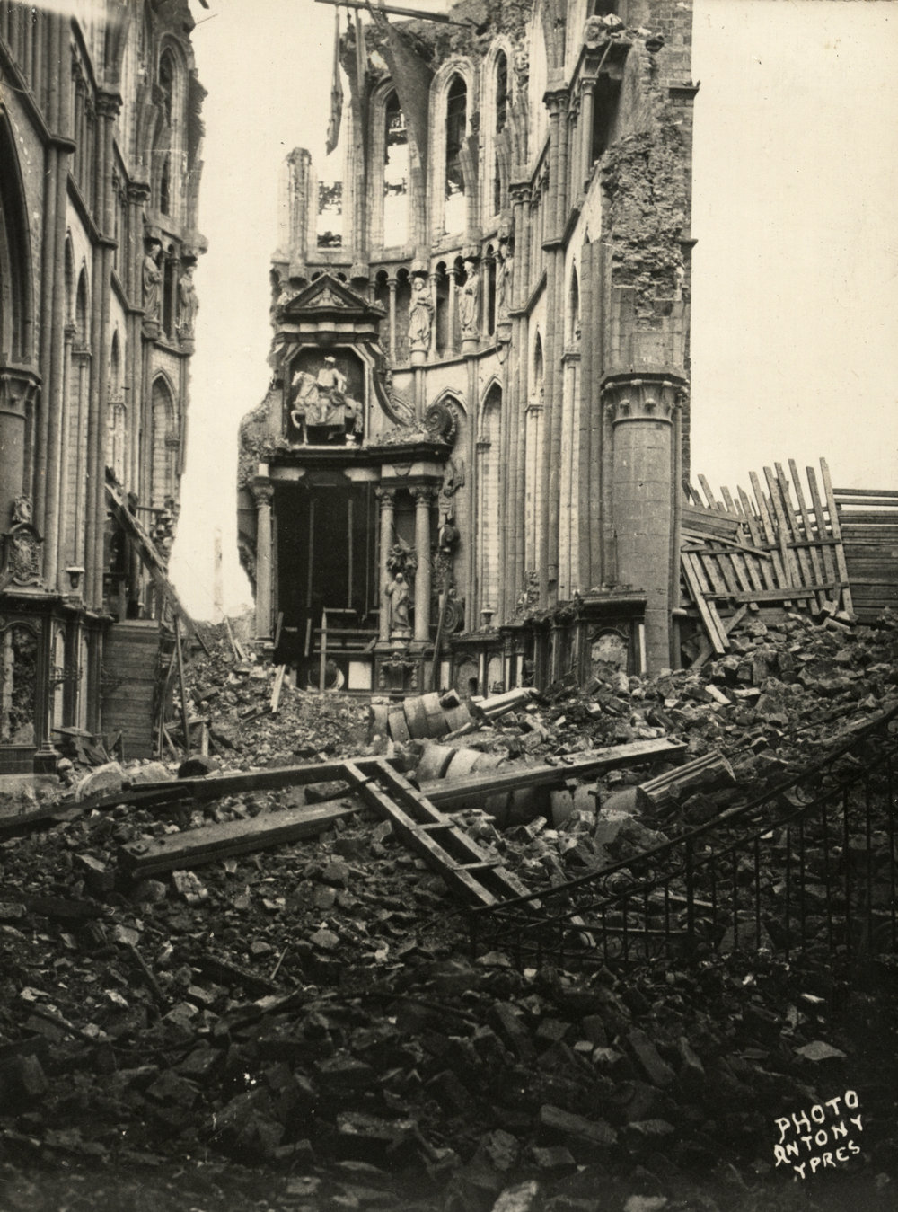 Photo from page 09 of album WWI Photograph Album- France, Belgium and England