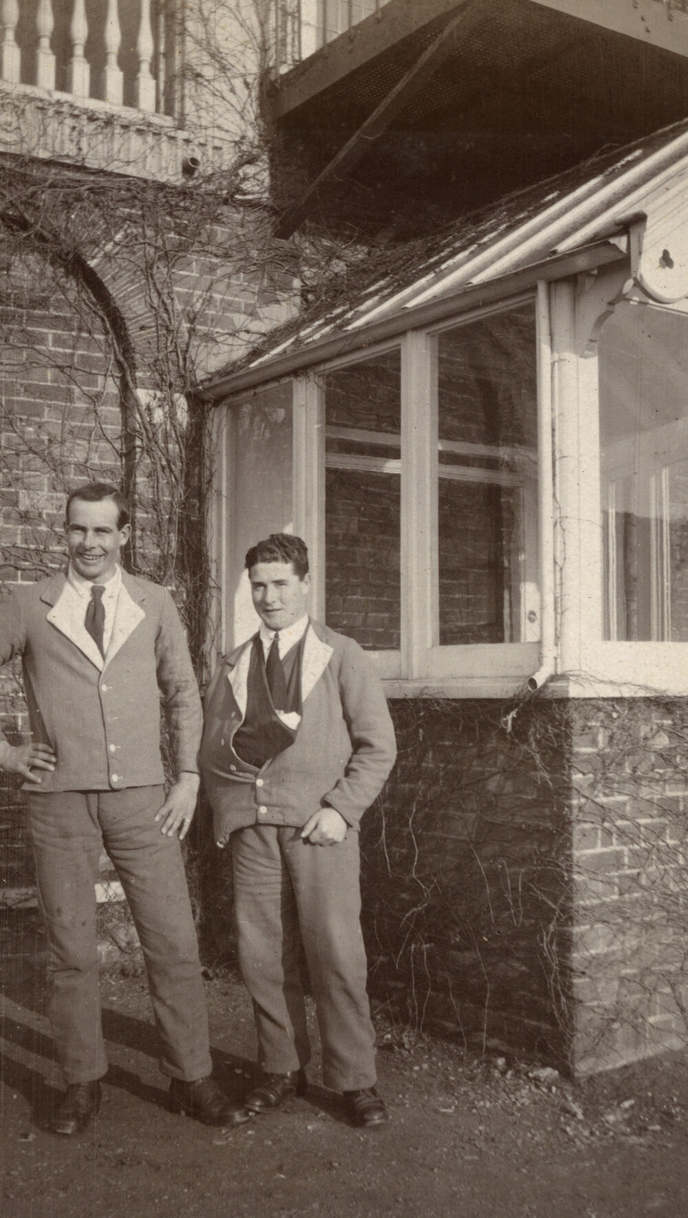 Photo from page 05 of album WWI Photograph Album  - England