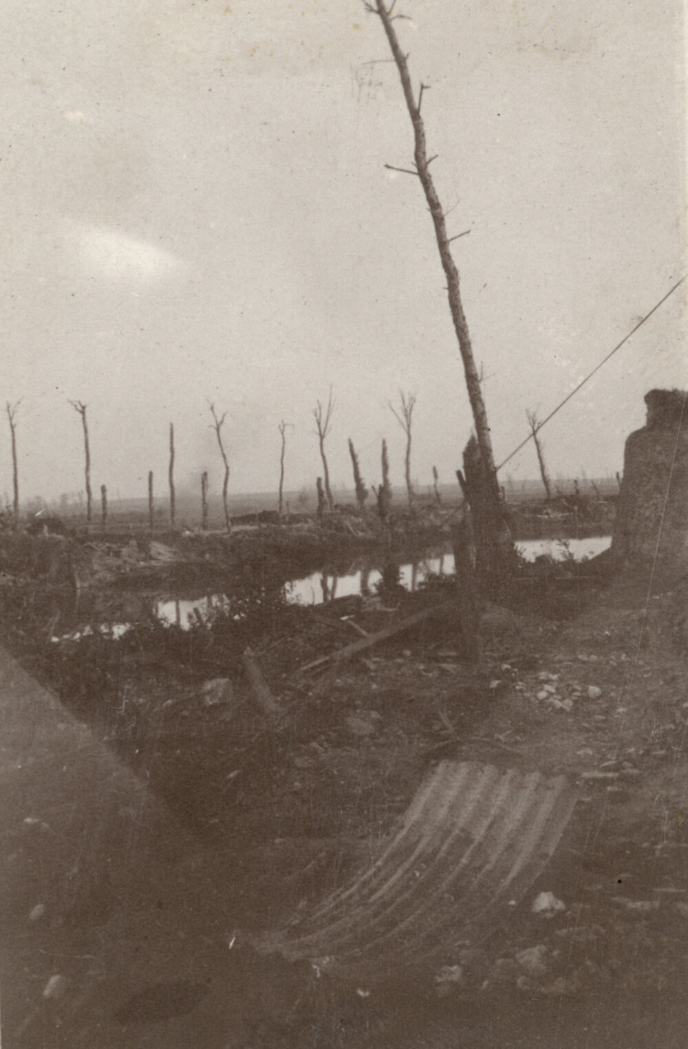 Photo from page 08 of album WWI Photograph Album  - England