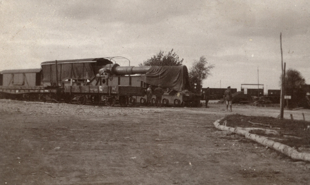 Photo from page 09 of album WWI Photograph Album  - England