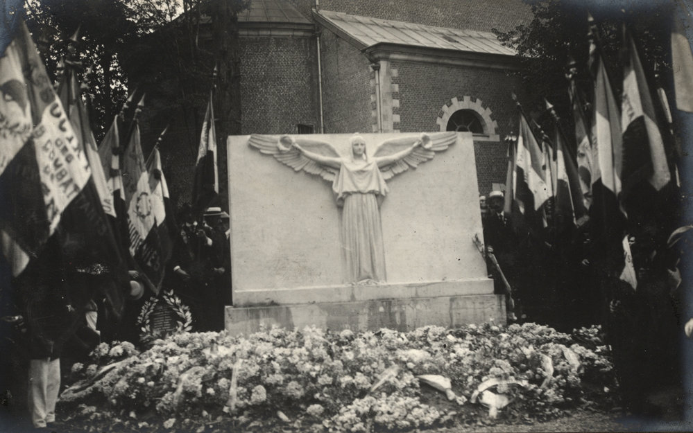 Photo from page 17 of album WWI Photograph Album  - Western Front
