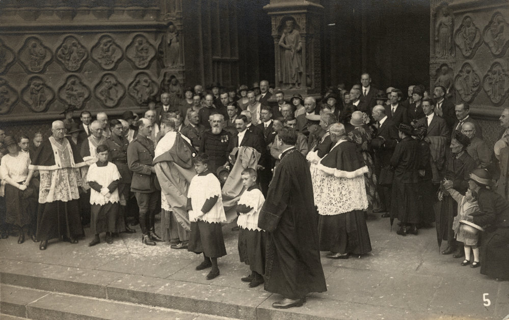 Photo from page 18 of album WWI Photograph Album  - Western Front