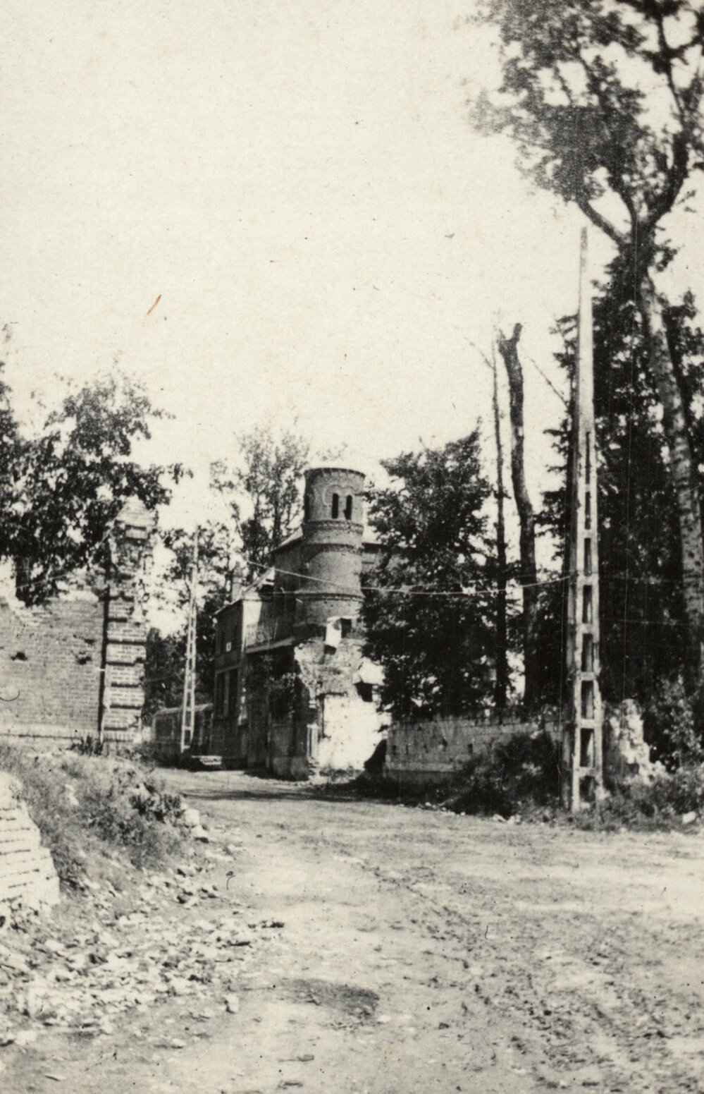 Photo from page 08 of album WWI Photograph Album  - Western Front