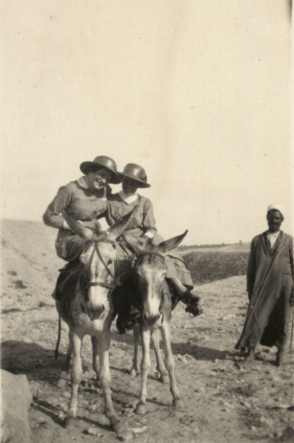 Photo from page 03 of album WWI Photograph Album - Medical Staff &amp; Nurses: Egypt and England
