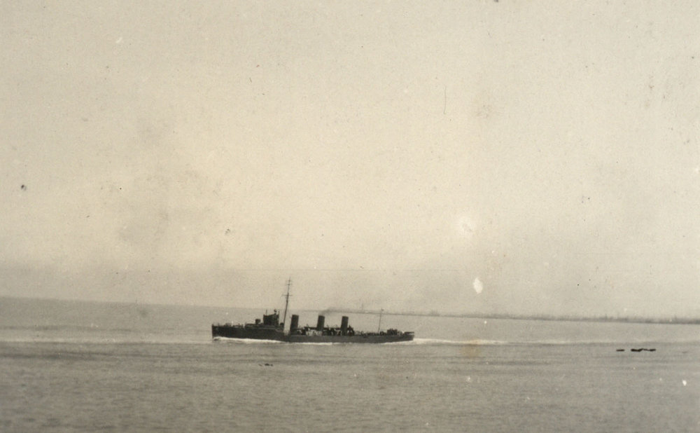 Photo from page 04 of album WWI Photograph Album - Medical Staff &amp; Nurses: Egypt and England