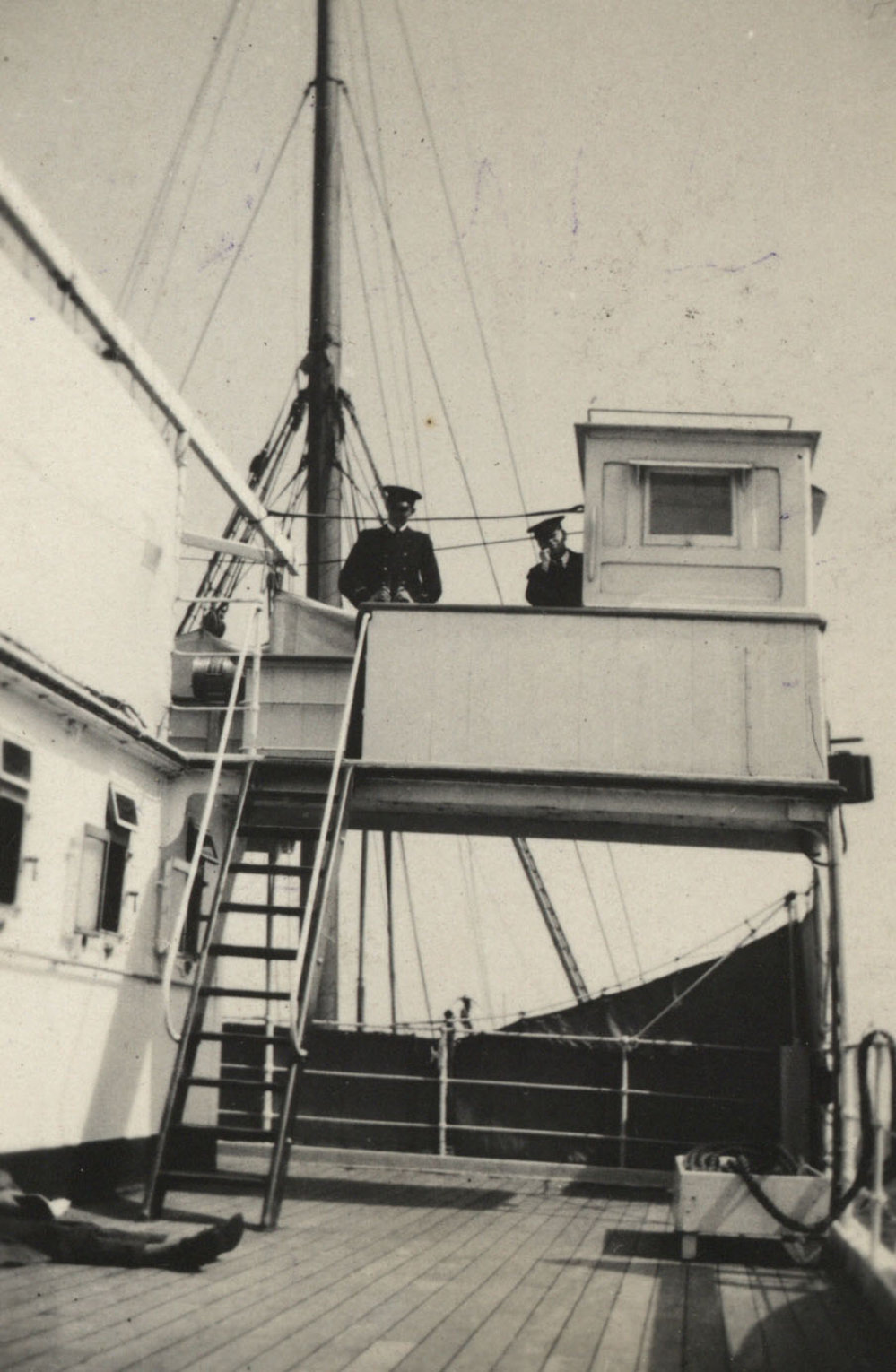 Photo from page 04 of album WWI Photograph Album - Medical Staff &amp; Nurses: Egypt and England