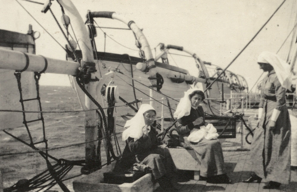 Photo from page 04 of album WWI Photograph Album - Medical Staff &amp; Nurses: Egypt and England