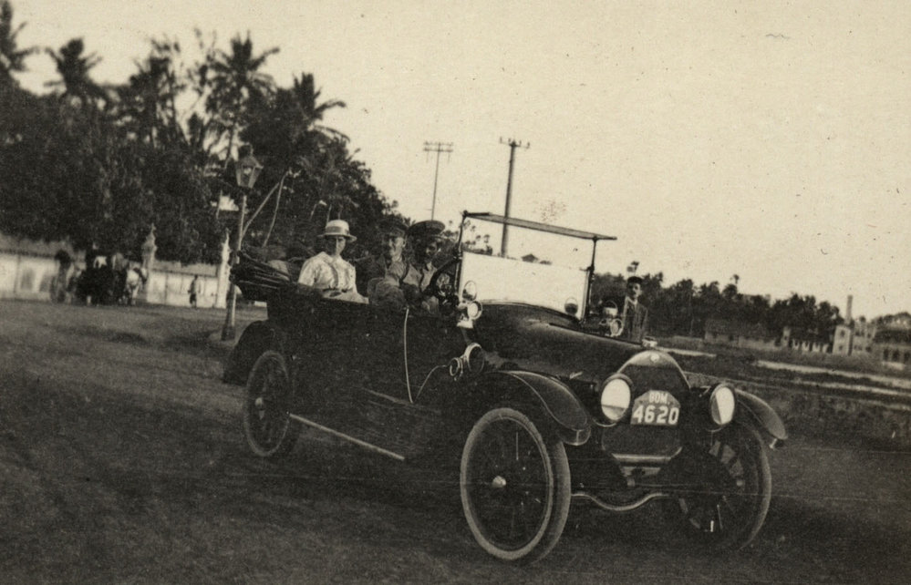 Photo from page 07 of album WWI Photograph Album - Medical Staff &amp; Nurses: Egypt and England