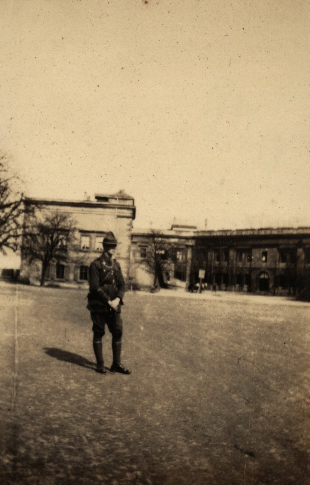 Photo from page 11 of album WWI Photograph Album - England