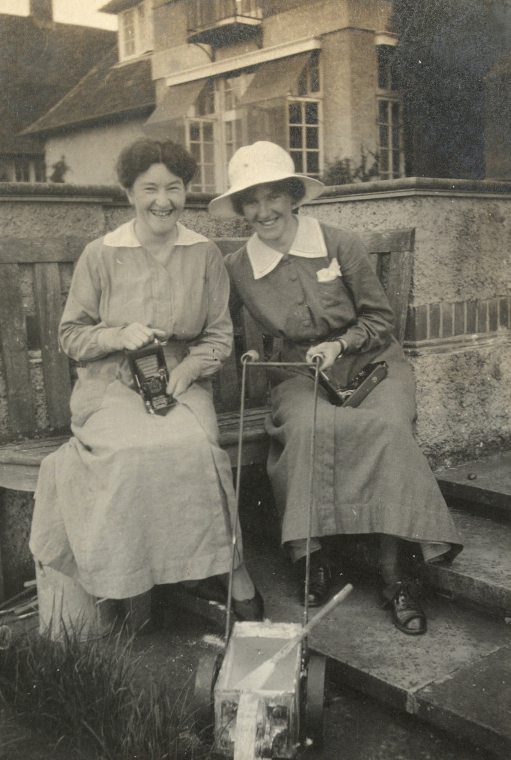 Photo from page 04 of album WWI Photograph Album - New Zealand Nurses &amp; Medical Staff