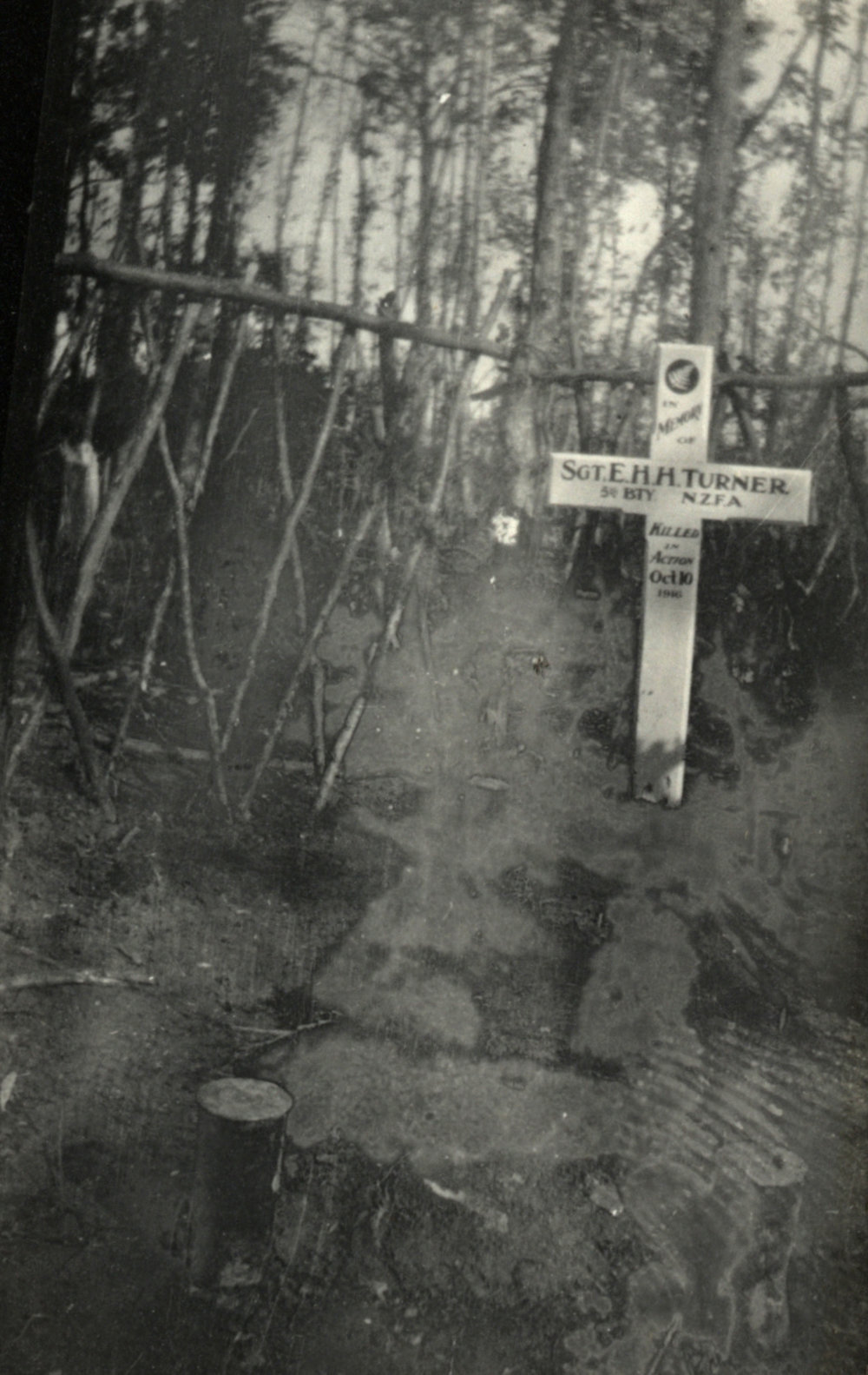 Photo from page 07 of album WWI Photograph Album - Gallipoli, Egypt, Western Front and England.