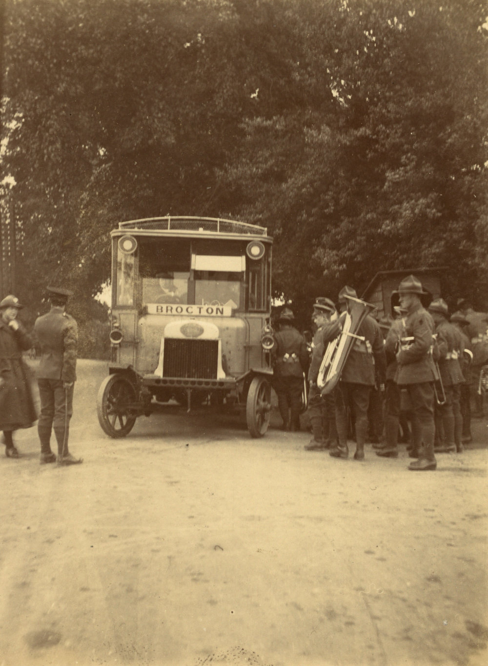Photo from page 05 of album WWI Photograph Album - England