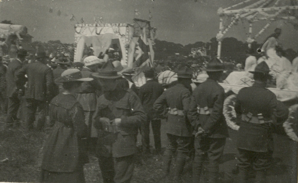 Photo from page 06 of album WWI Photograph Album - England