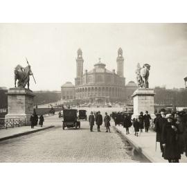Photo from page 32 of album WWI Photograph Album  - Egypt & England