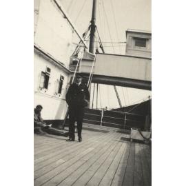 Photo from page 04 of album WWI Photograph Album - Medical Staff & Nurses: Egypt and England