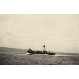 Photo from page 04 of album WWI Photograph Album - Medical Staff & Nurses: Egypt and England